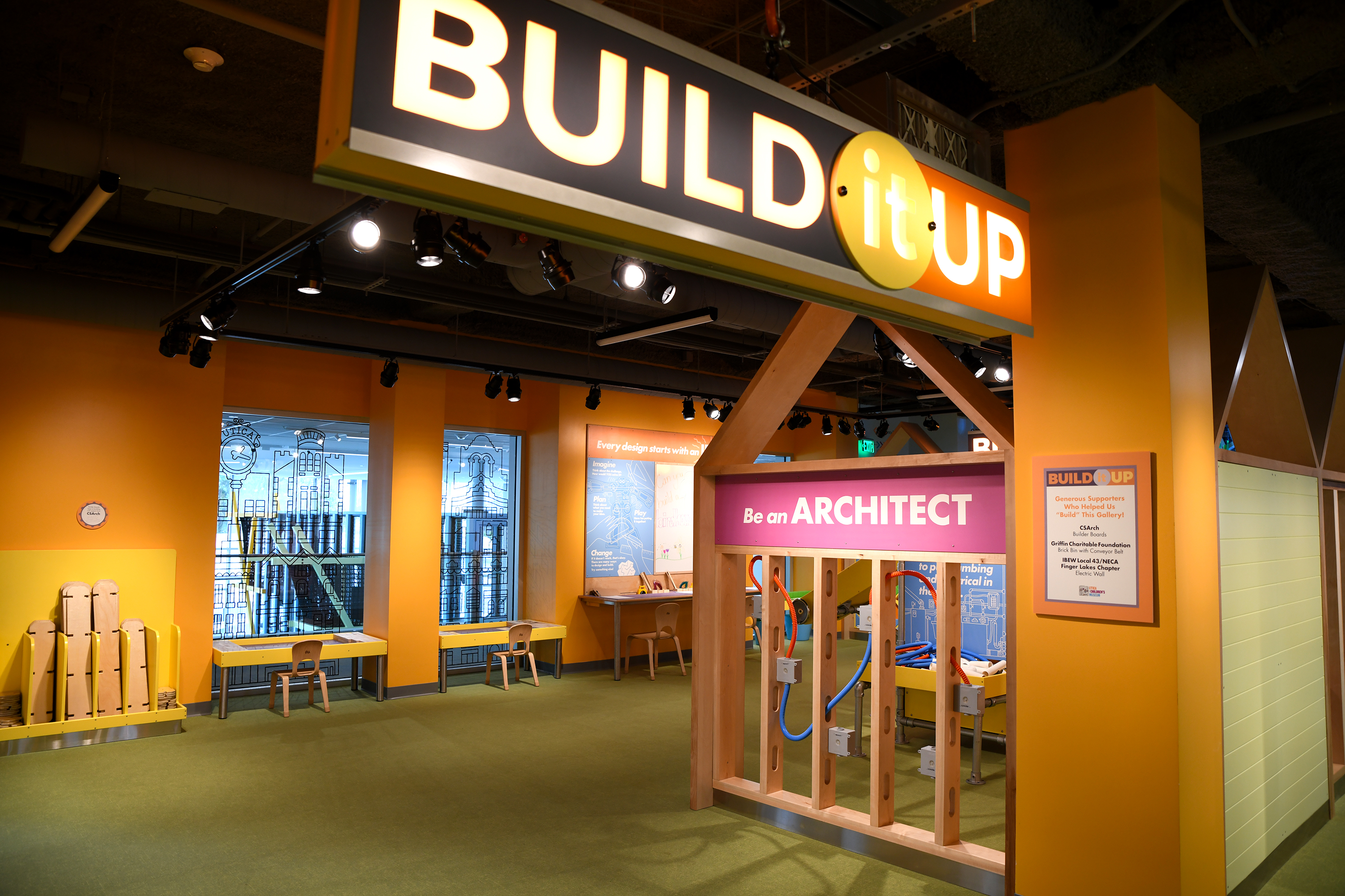 exhibit buildit2462
