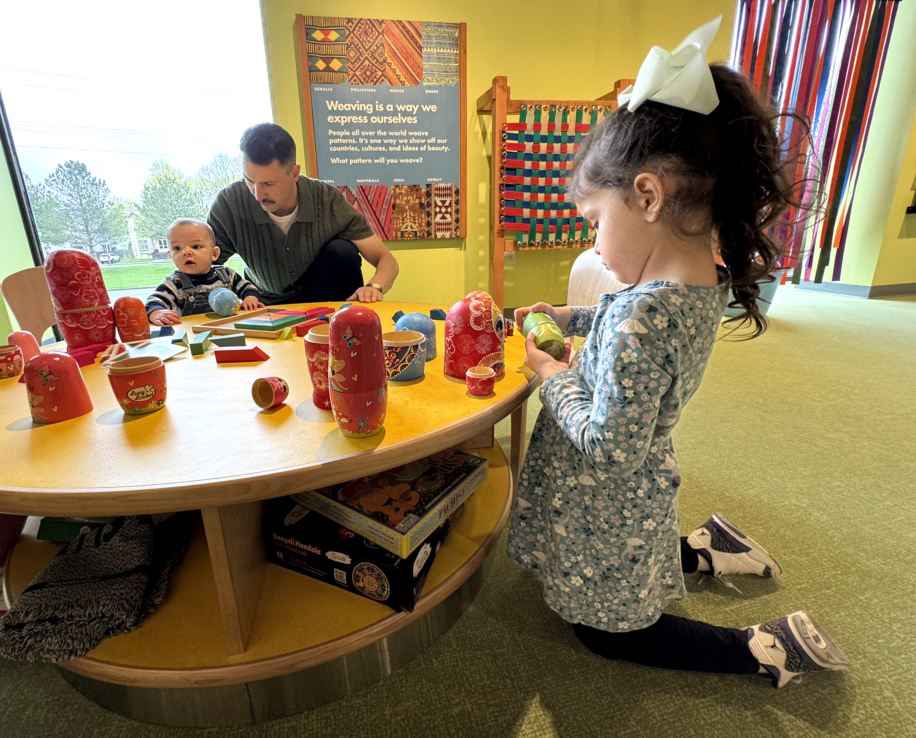 family table nesting dolls4649