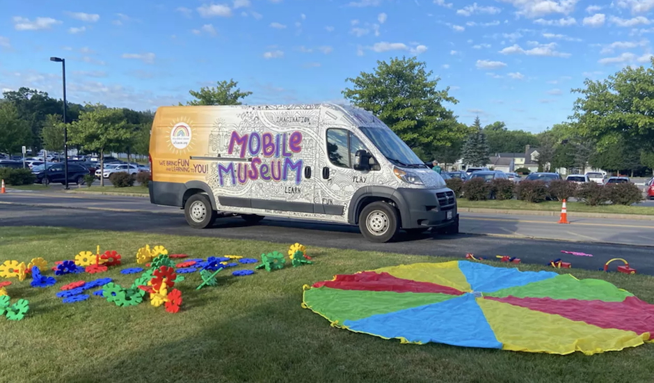 MobileMuseumPhotoGallery6 ScaleMaxHeightWzg0MF0.jpg copy