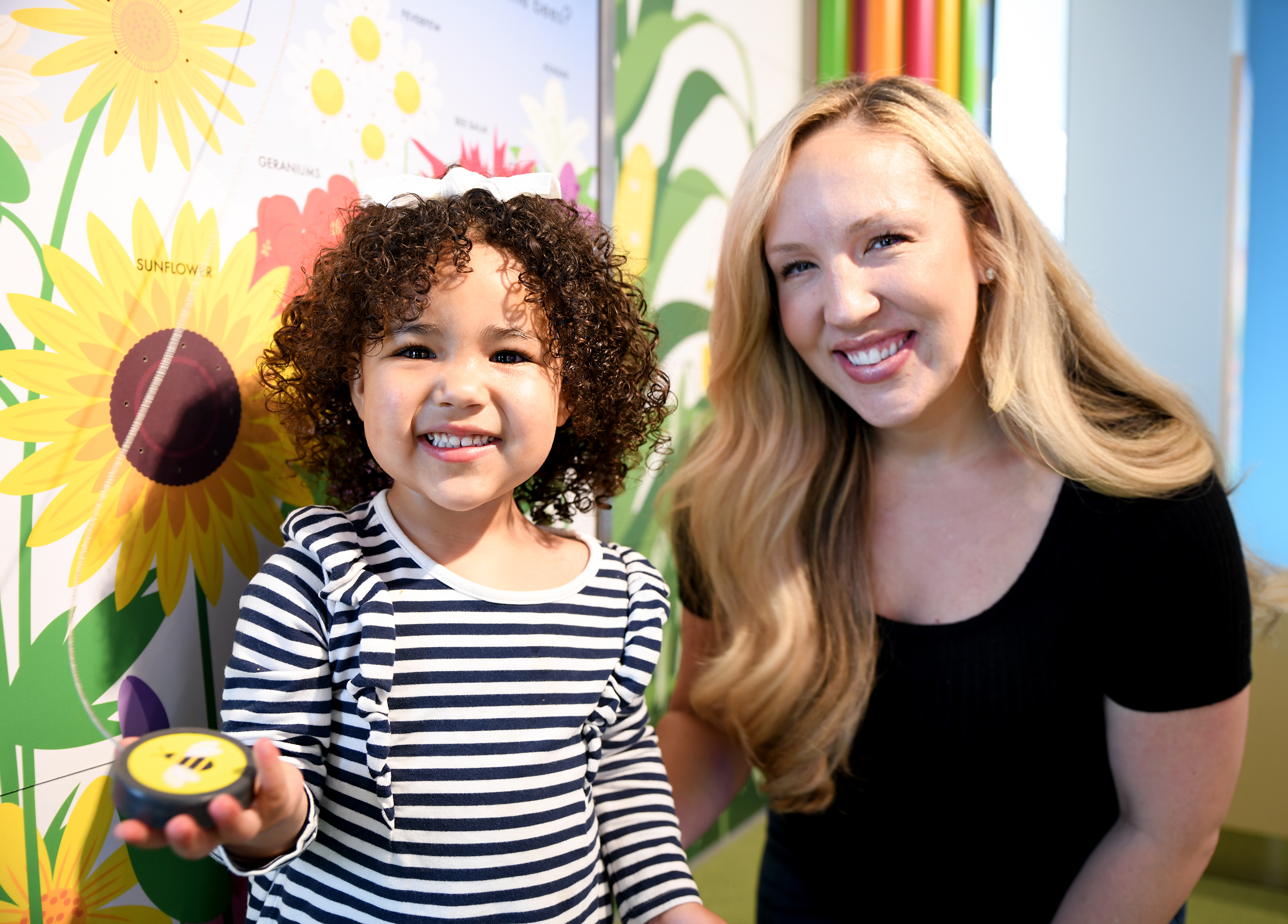 kid mom bees2889